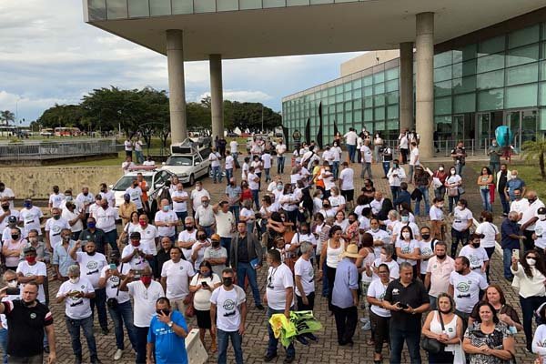 Novo sindicato ameaça dividir servidores da maior carreira do GDF